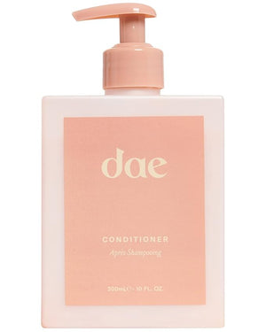 DAE Signature Conditioner - Hydrates &amp Protects Hair Calms Frizzy Hair &amp Locks in Moisture (10 oz)