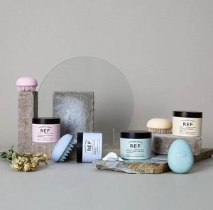 Reference of Sweden REF Intense Hydrate Masque Hair Mask 500 ml Refence of Sweden Intensive Rich Moisturising Treatment for Dry Hair Made from Bergamot Oil Coconut and Quinoa 16.9 Fl Oz (Pack of 1)