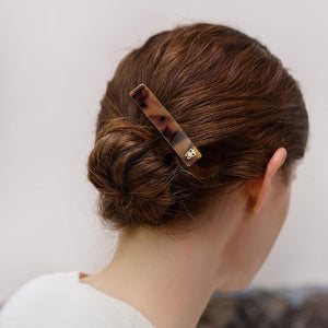 SHE'S FREE STYLE JUST FOR YOU [Chanel-style] Hair Barrettes for Women Acetate Resin Barettes Classic Black &amp White French Hair Accessories Anti-Slip for Half-Hair Decoration (Tortoise3.4 inch