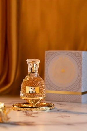 Nusuk Falak Eau De Parfum 100ml | Unisex Long Lasting Perfume | Caramel Vanilla &amp Praline Fragrance | Warm Gourmand Scent | Elegant Spray Glass Bottle