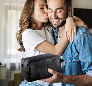 Mens Luxury Bath and Body Gift Set For Him - Skin Care Kit in Eucalyptus and Mint - Fathers Day Birthday Christmas Gifts Ideas For Men - 7Pcs Set w. Full Size Items in Leather Toiletry Bag